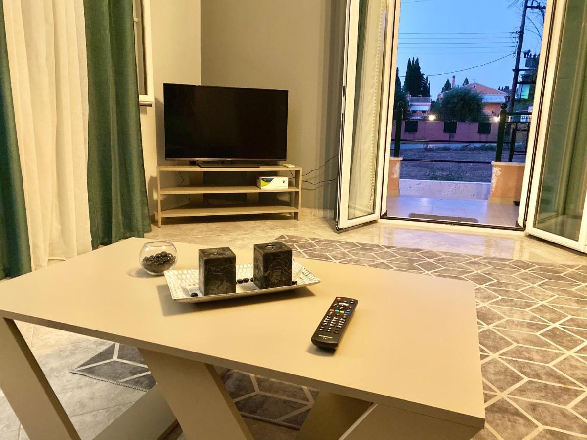 Ivy House Modern Life Near Corfu Town Apartment Kontokali Exterior photo